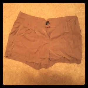medium xxi beige shorts